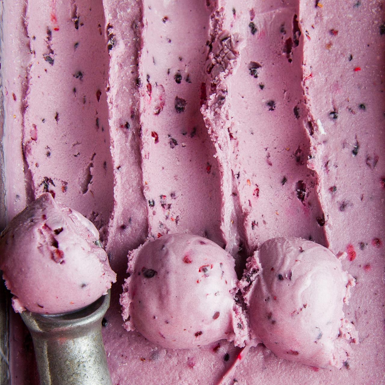 Veliki sladoled za domov (920 ml, max 3 okuse)